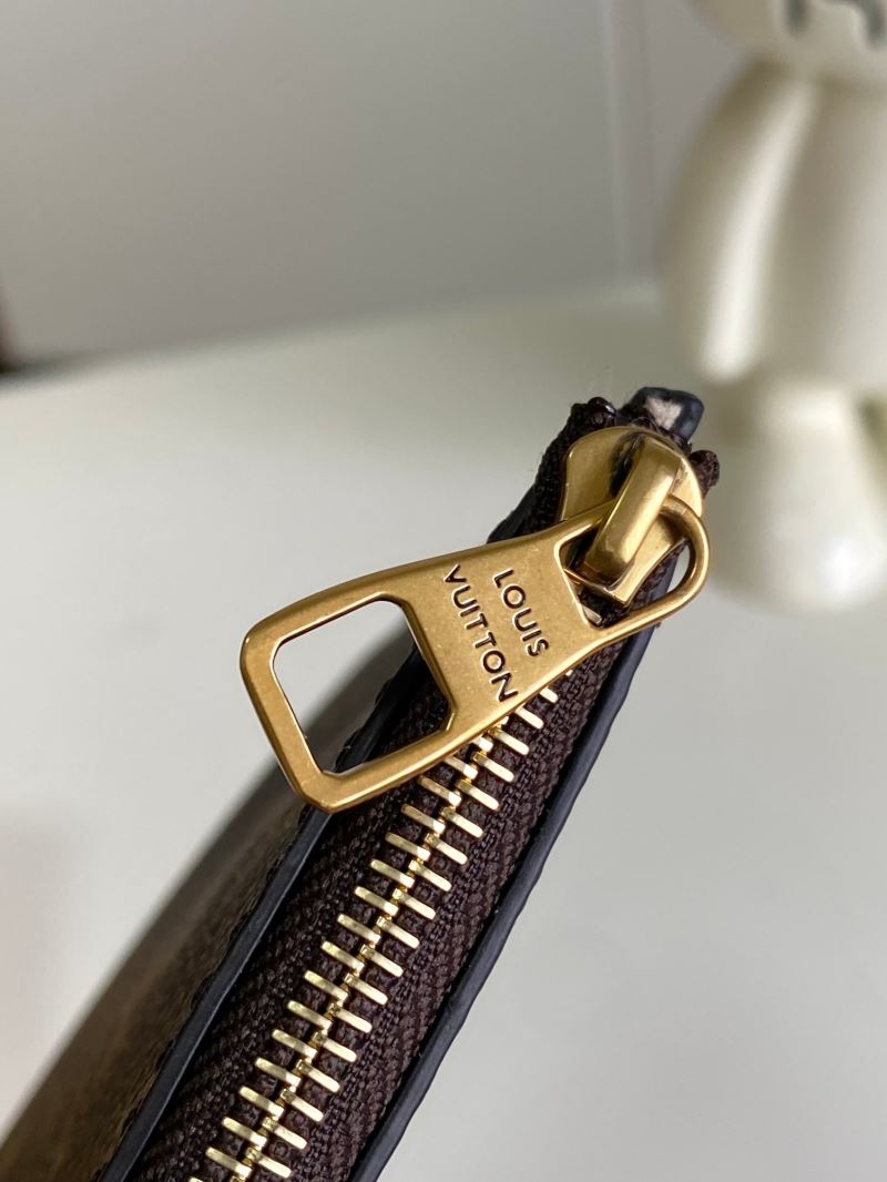 Louis Vuitton Hobo Bags